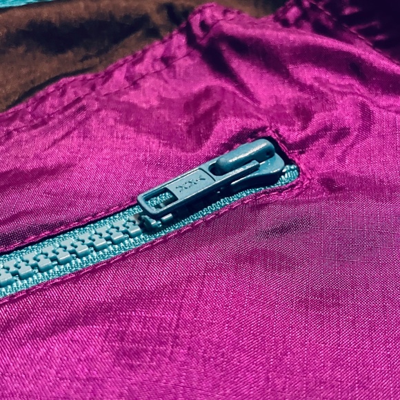 Nike Vintage Windbreaker Jacket 1990's - Picture 5 of 11